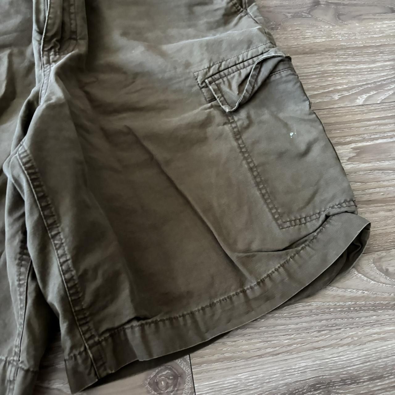 Vintage Crazy Vintage Y2K/2000s Baggy Khaki Brown Skater Cargo Shorts! Size 36 Size US 36 / EU 52 - 4 Thumbnail
