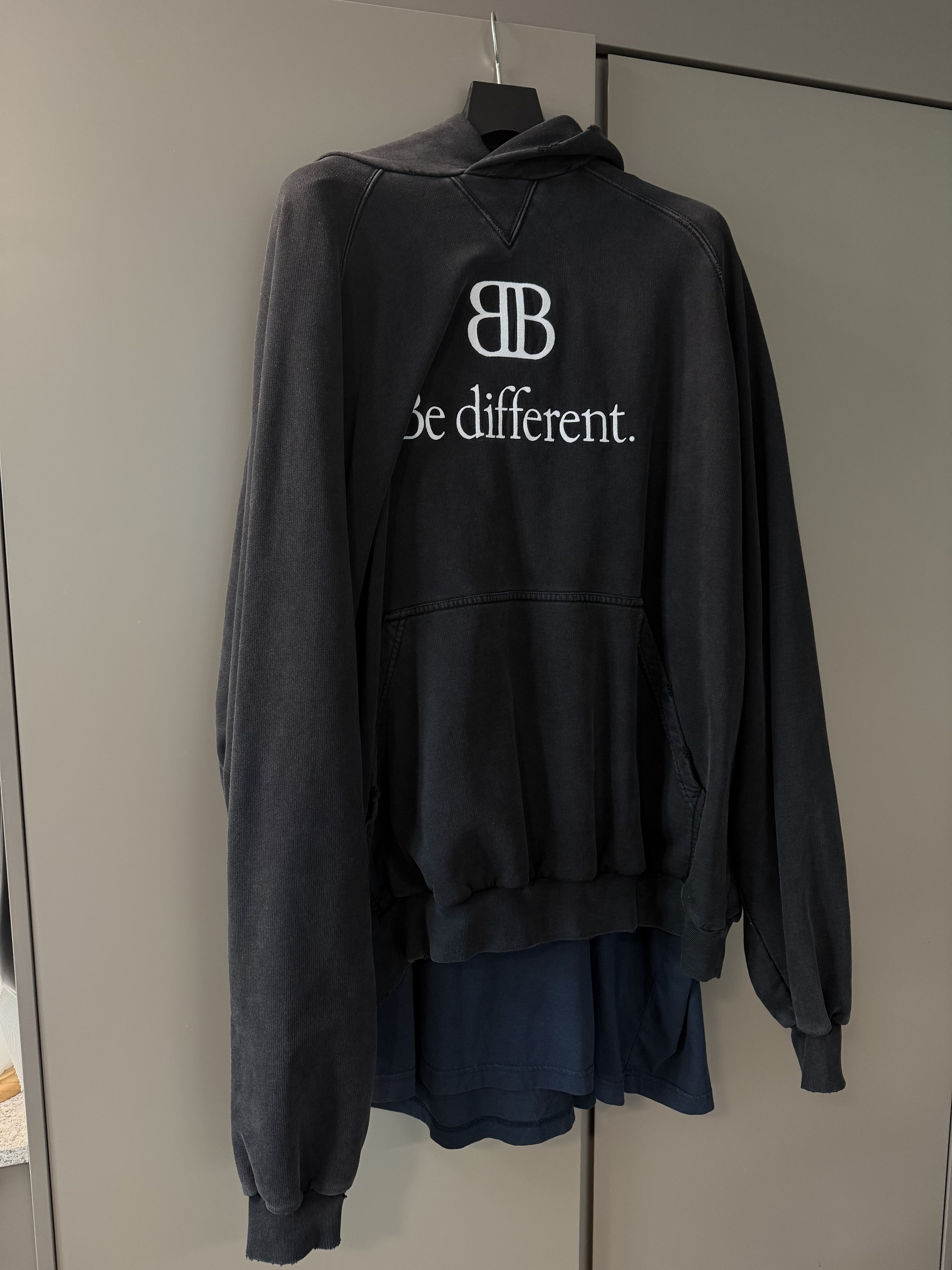 Balenciaga Balenciaga Be Different Patched Layered Hoodie Size US M / EU 48-50 / 2 - 1 Thumbnail