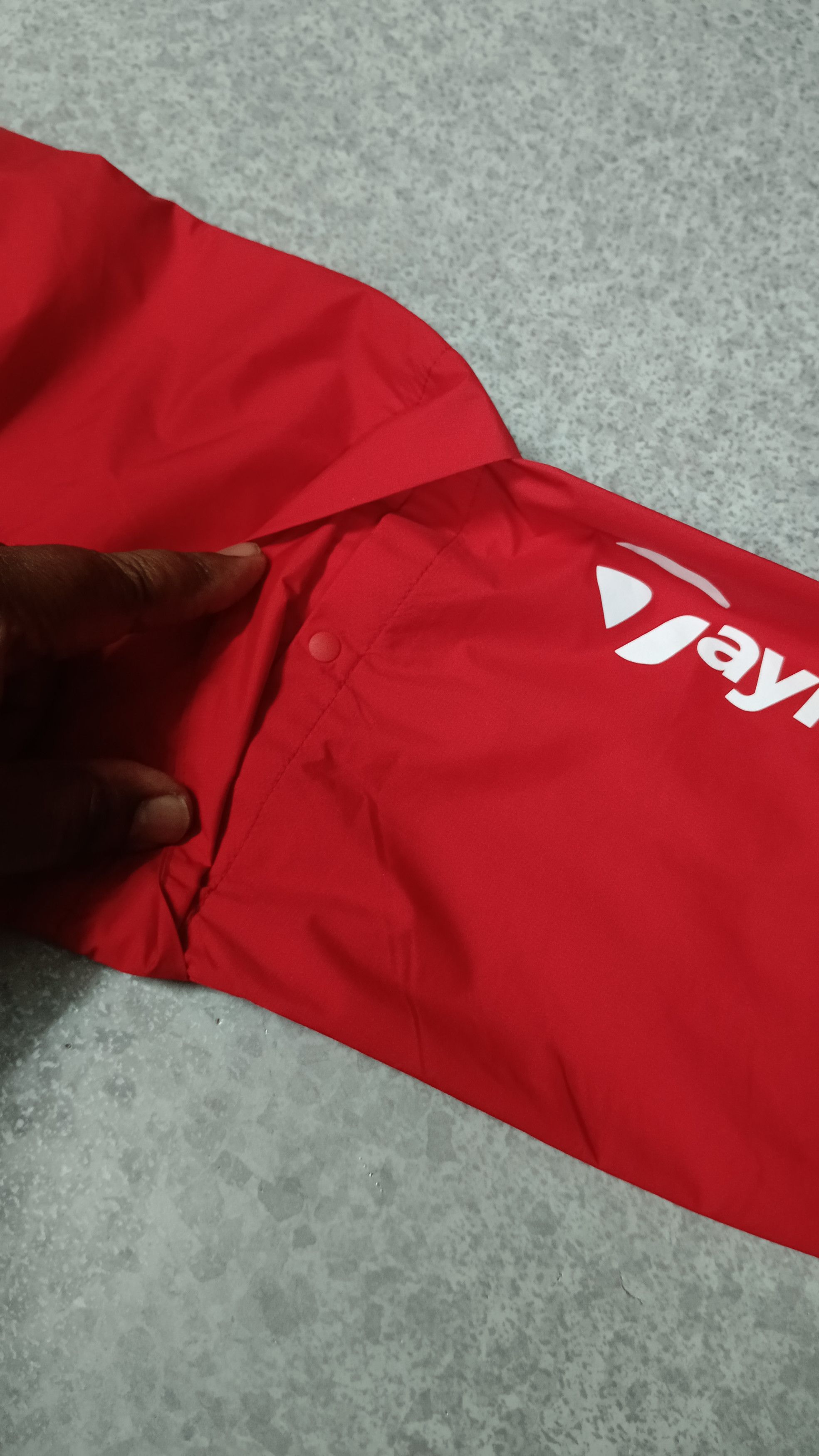 Other Taylor Made Water Resistant Windbreaker Size US L / EU 52-54 / 3 - 6 Thumbnail