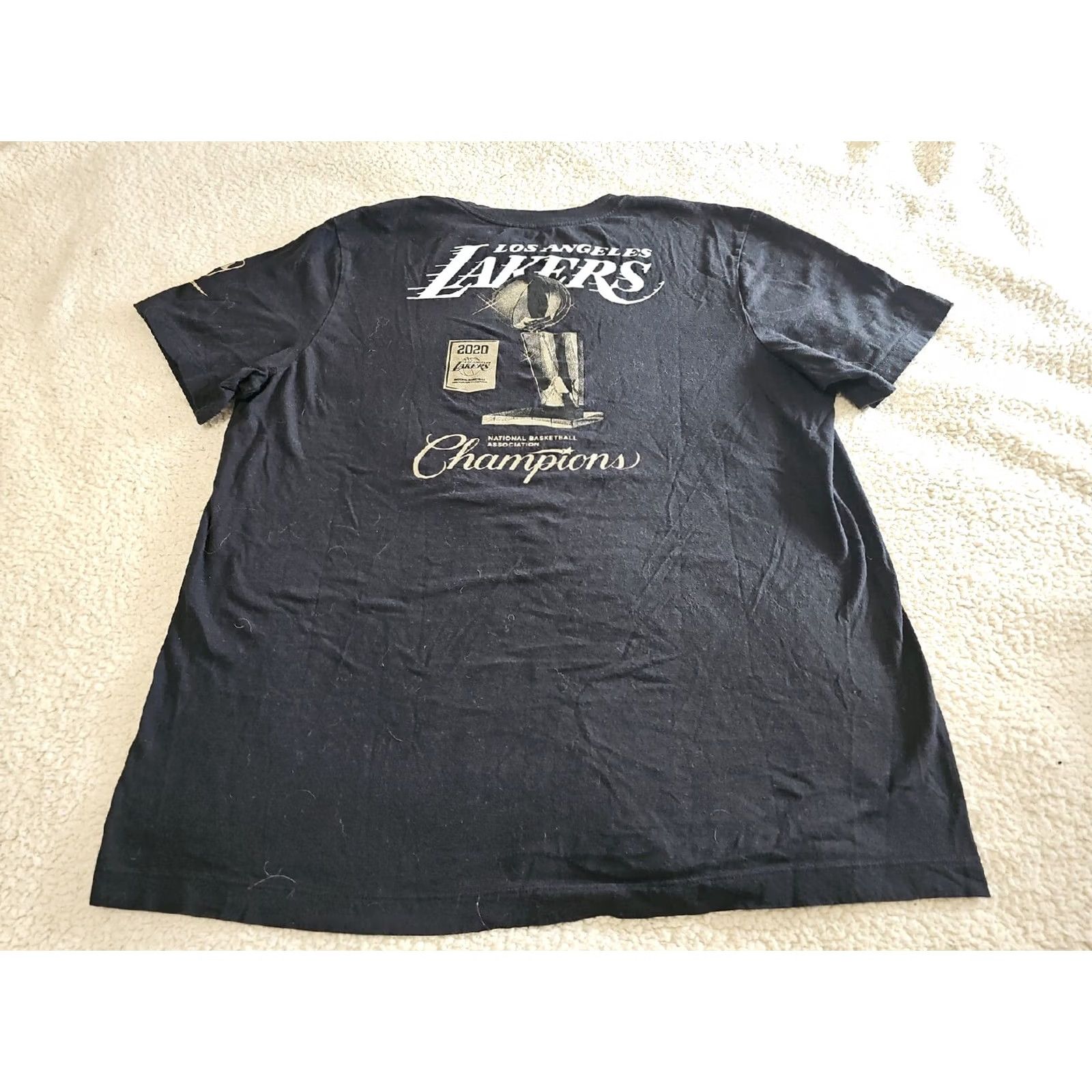 Nike Nike Los Angeles Lakers 2020 NBA Finals Champions Celebration TShirt XL Black Short Sleeve Graphic Print Cotton Unisex Adults Men Women Mens Womens Size US XL / EU 56 / 4 - 4 Thumbnail