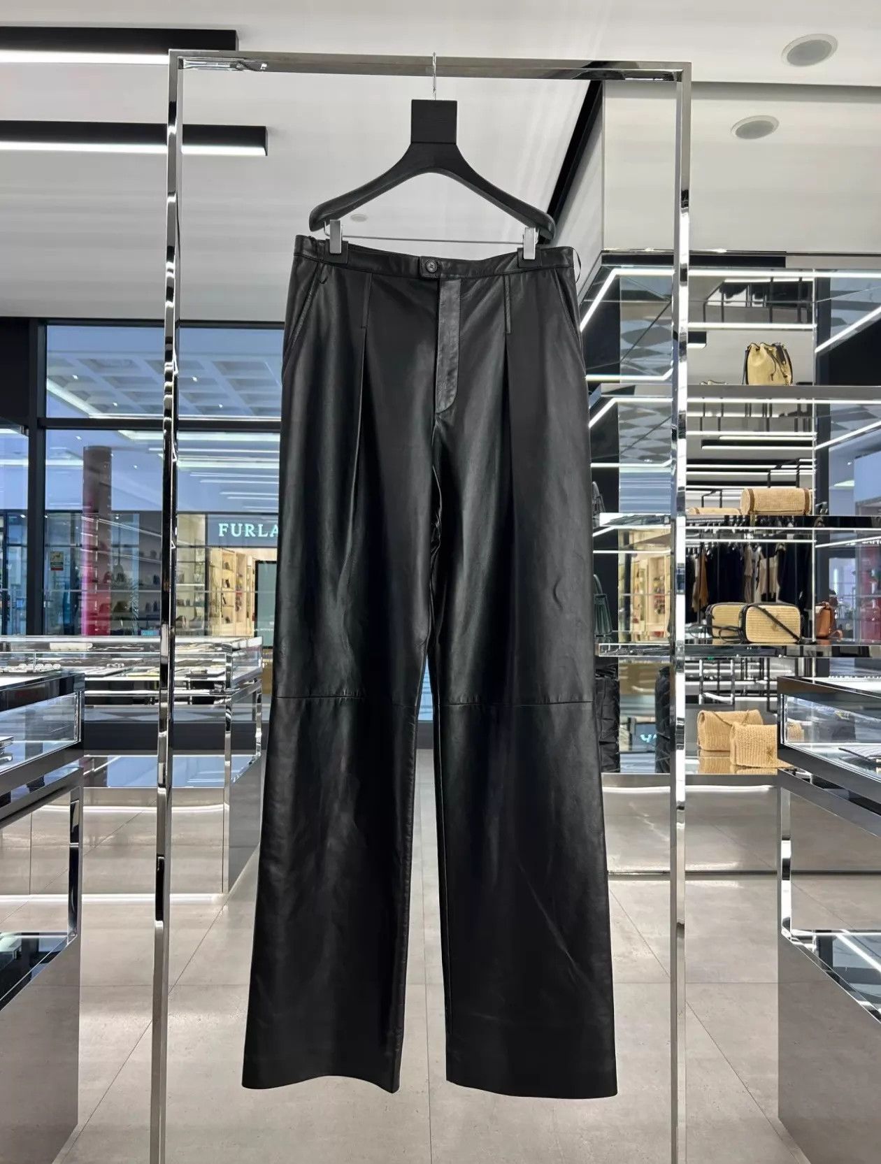 Saint Laurent Paris SAINT LAURENT FW23 SHEEPSKIN WIDE LEG PANTS 48/50 NEW Size US 32 / EU 48 - 1 Thumbnail