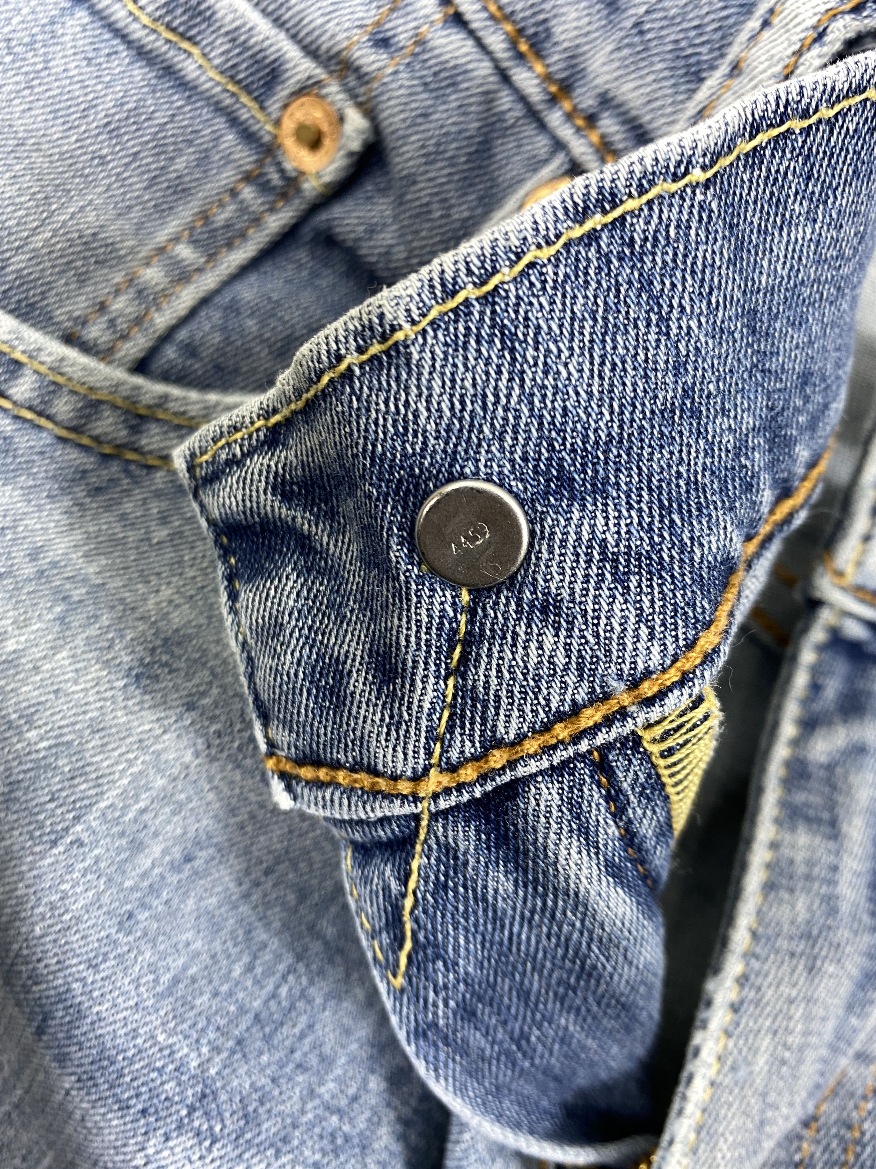 Levi's Light Blue Wash Levi's 502 Jeans 31x30.5 Denim -JN1425 Size US 31 - 7 Thumbnail
