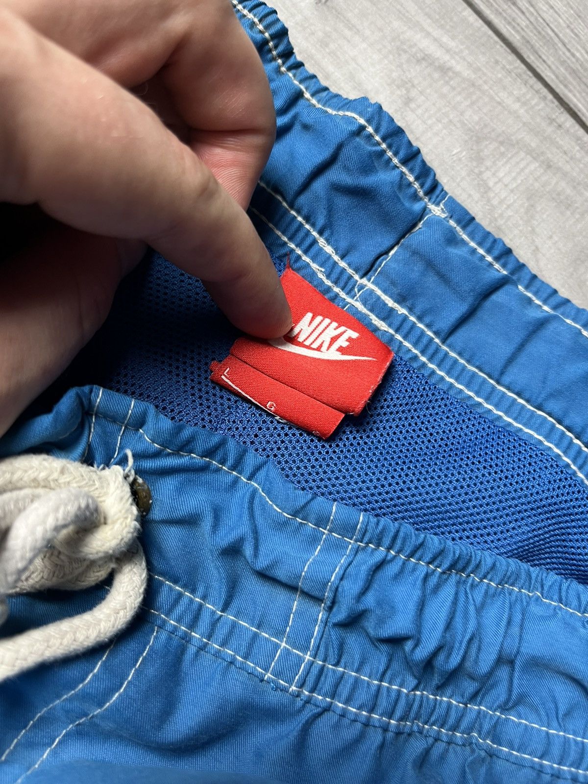 Nike Nike shorts beach streetwear size Large Size US 34 / EU 50 - 3 Thumbnail
