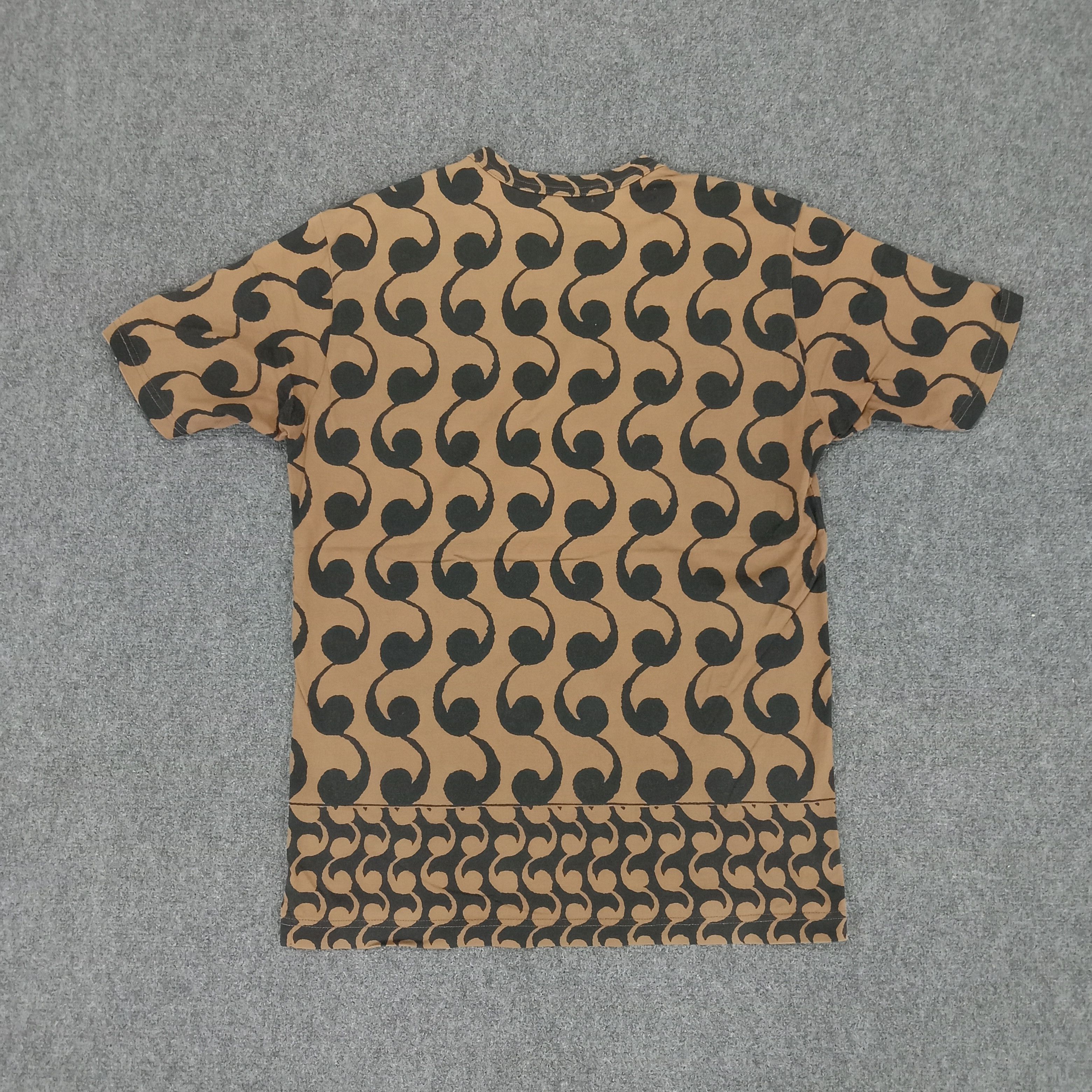 Issey Miyake × Japanese Brand × Vintage Issey Miyake Men Japanese Designer Tshirt Size US M / EU 48-50 / 2 - 4 Thumbnail
