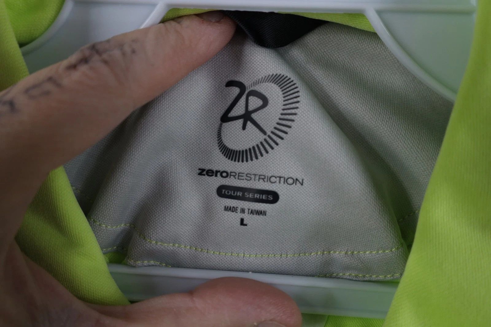 Vintage New Zero Restriction Forged Collared Golf Golfing Polo Lime Size US L / EU 52-54 / 3 - 8 Thumbnail