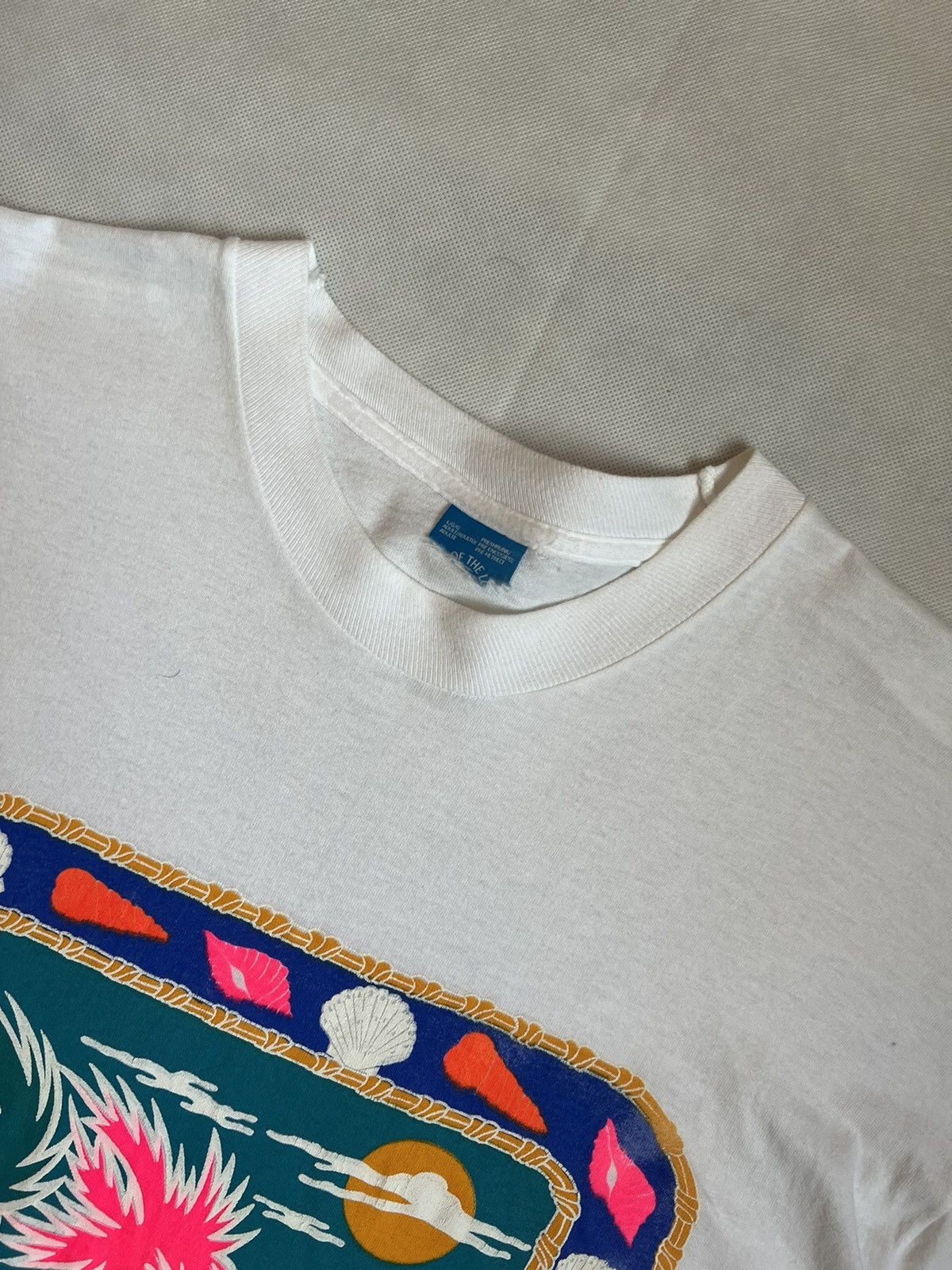 Vintage Vintage 90's Guam Graphic Art Hawaii Tees Size US L / EU 52-54 / 3 - 5 Thumbnail