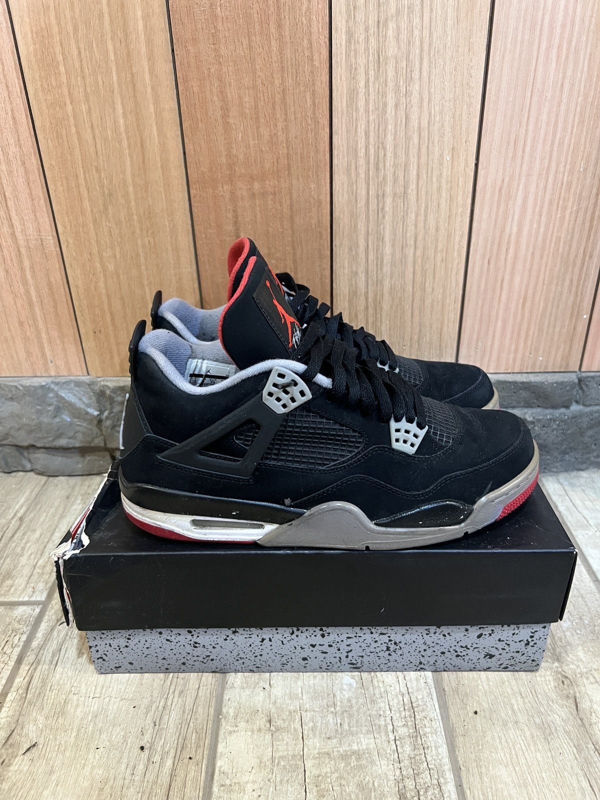 Jordan Brand OG Jordan Retro “Bred” 4s Size US 10 / EU 43 - 2 Thumbnail