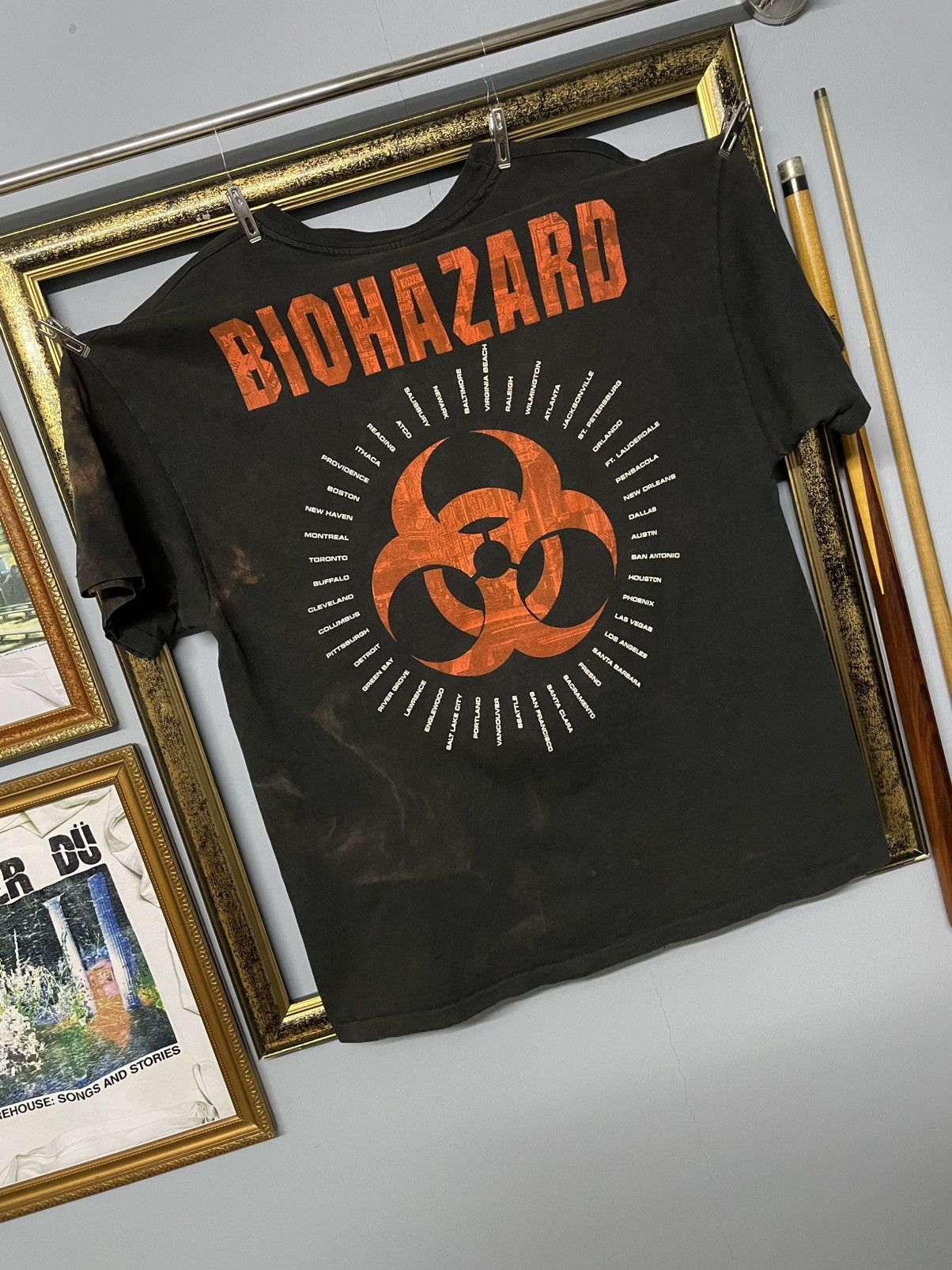 Vintage Vintage 90s Biohazard Og American Hardcore Sunfaded Tshirt Size US XL / EU 56 / 4 - 10 Thumbnail
