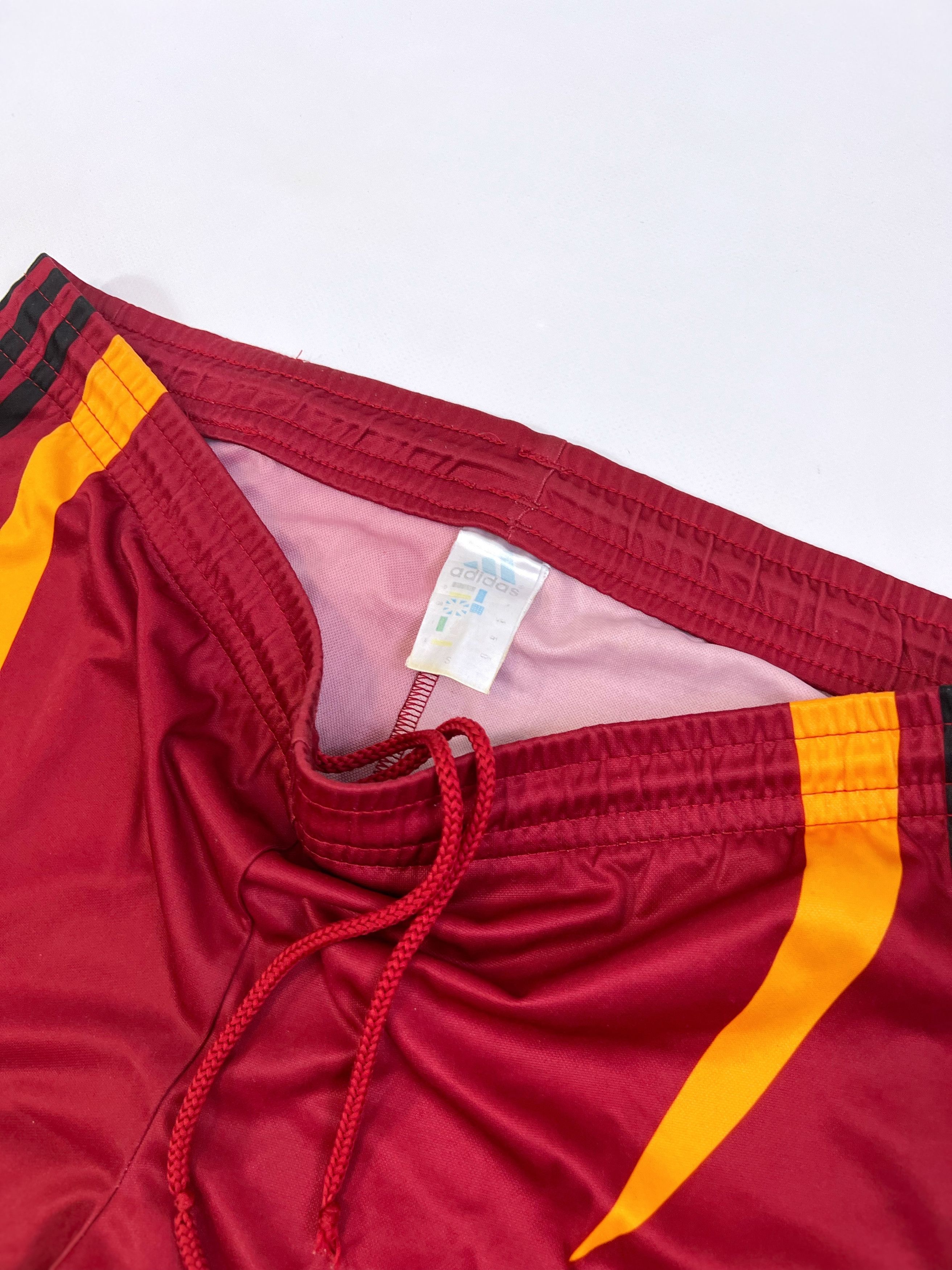 Adidas Galatasaray vintage shorts Size US 32 / EU 48 - 2 Thumbnail