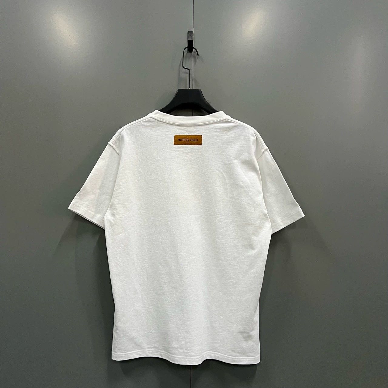 Louis Vuitton louis vuitton embroidered short sleeve shirt Size US XL / EU 56 / 4 - 2 Thumbnail