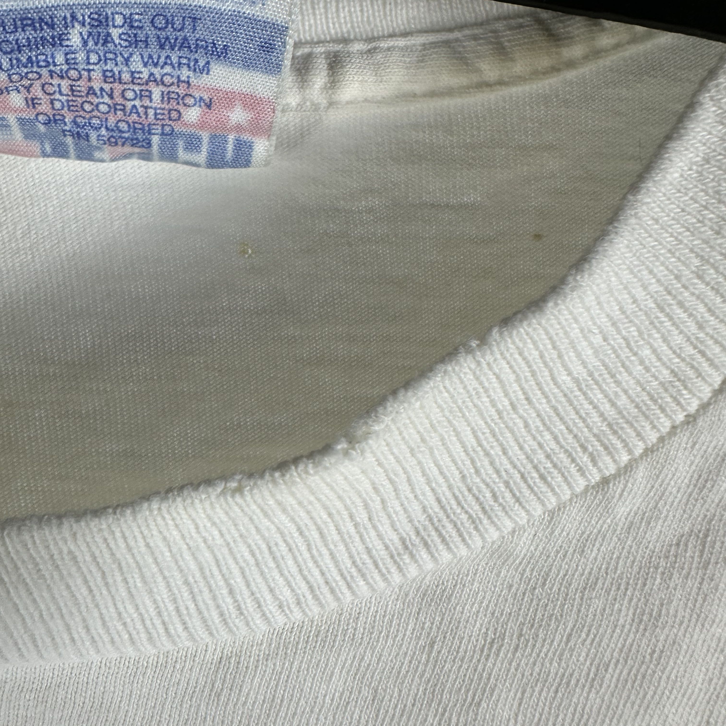 Vintage 1993 NCAA Basketball Final Four Single Stitch T-shirt Size US XL / EU 56 / 4 - 5 Thumbnail
