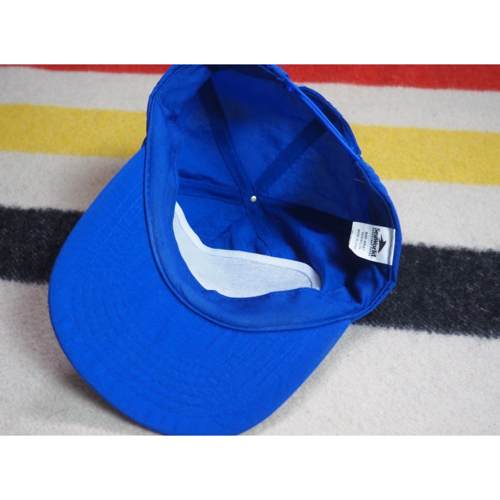 Vintage VTG 90s Seaworld Shamu Royal Blue Snapback Hat Cap OSFM Adjustable Nylon Trucker Men Women Boys Girls Size ONE SIZE - 4 Thumbnail