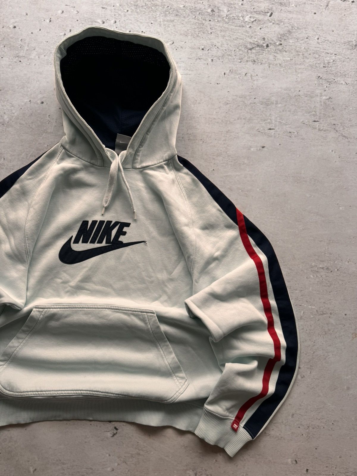 Nike × Vintage NIKE VINTAGE CENTER LOGO OVERSIZE BOXY HOODIE Size US L / EU 52-54 / 3 - 3 Thumbnail