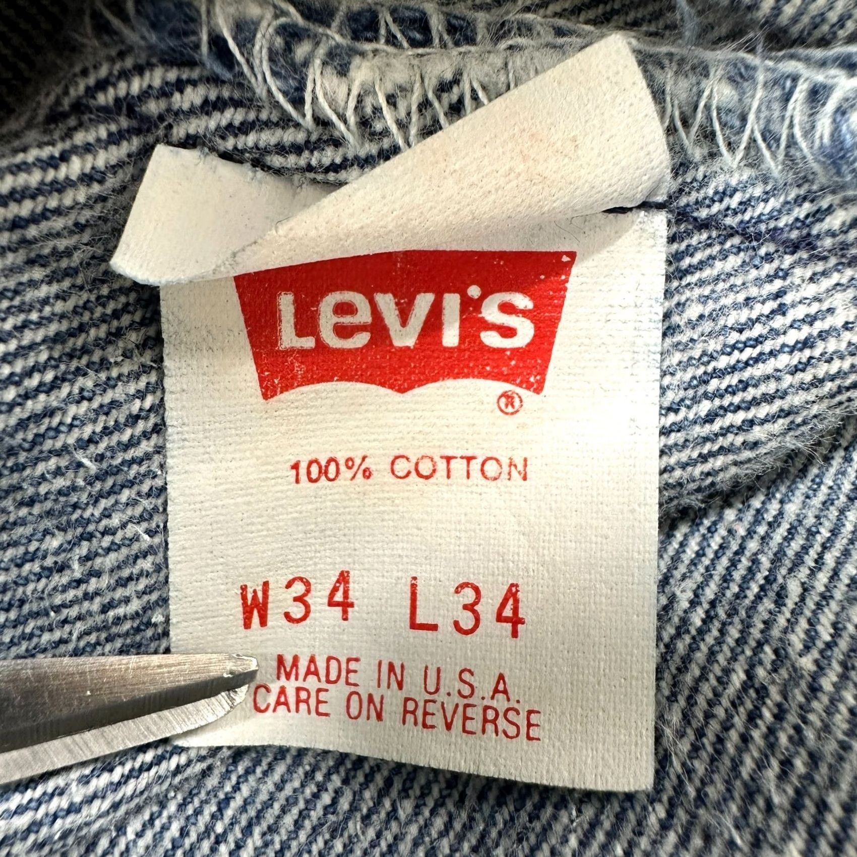 Levi's VINTAGE Levi's 501 Jeans Mens 34x34 Actual 32x32 Blue Medium Wash Cotton USA 80s Jeans Straight 5-Pocket Mens Size US 34 / EU 50 - 5 Thumbnail