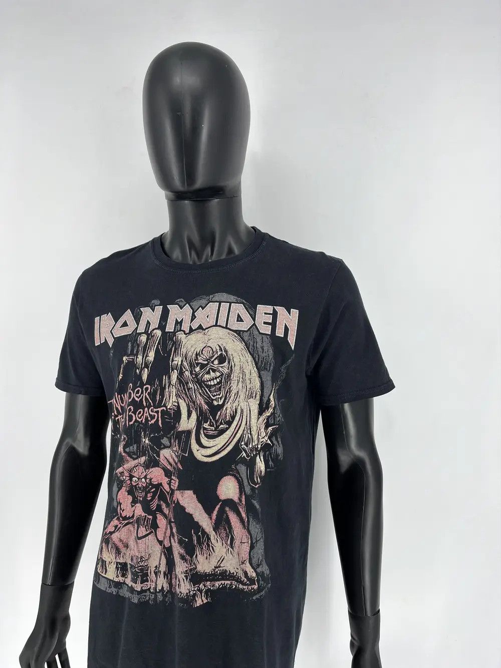 Band Tees Vintage Y2K Iron Maiden Face Horror Tee Band Rock T Shirt Size US L / EU 52-54 / 3 - 5 Thumbnail