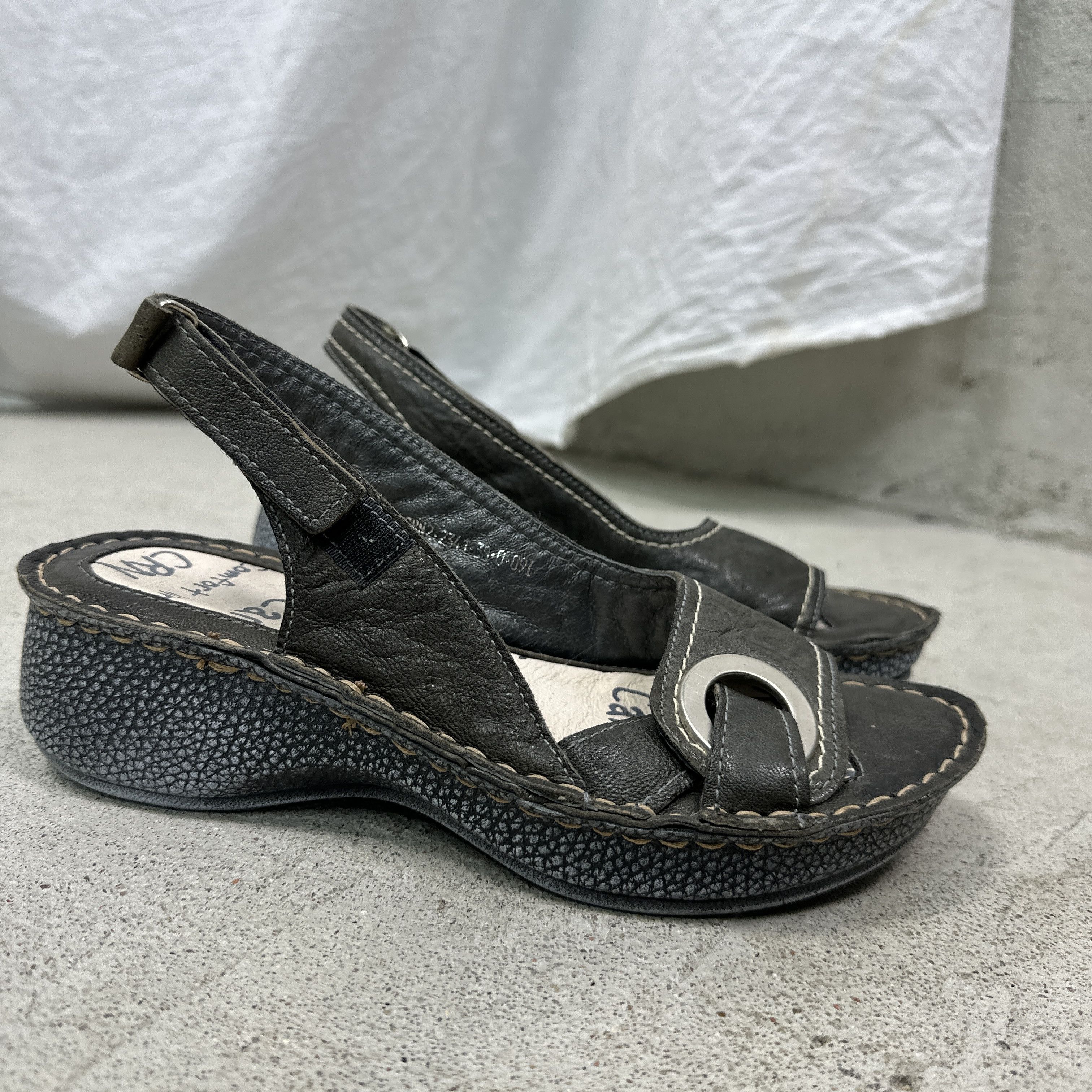 Vintage Vintage Avant Garde Grunge Leather Buckled Platform Y2K Size US 8 / IT 38 - 4 Thumbnail