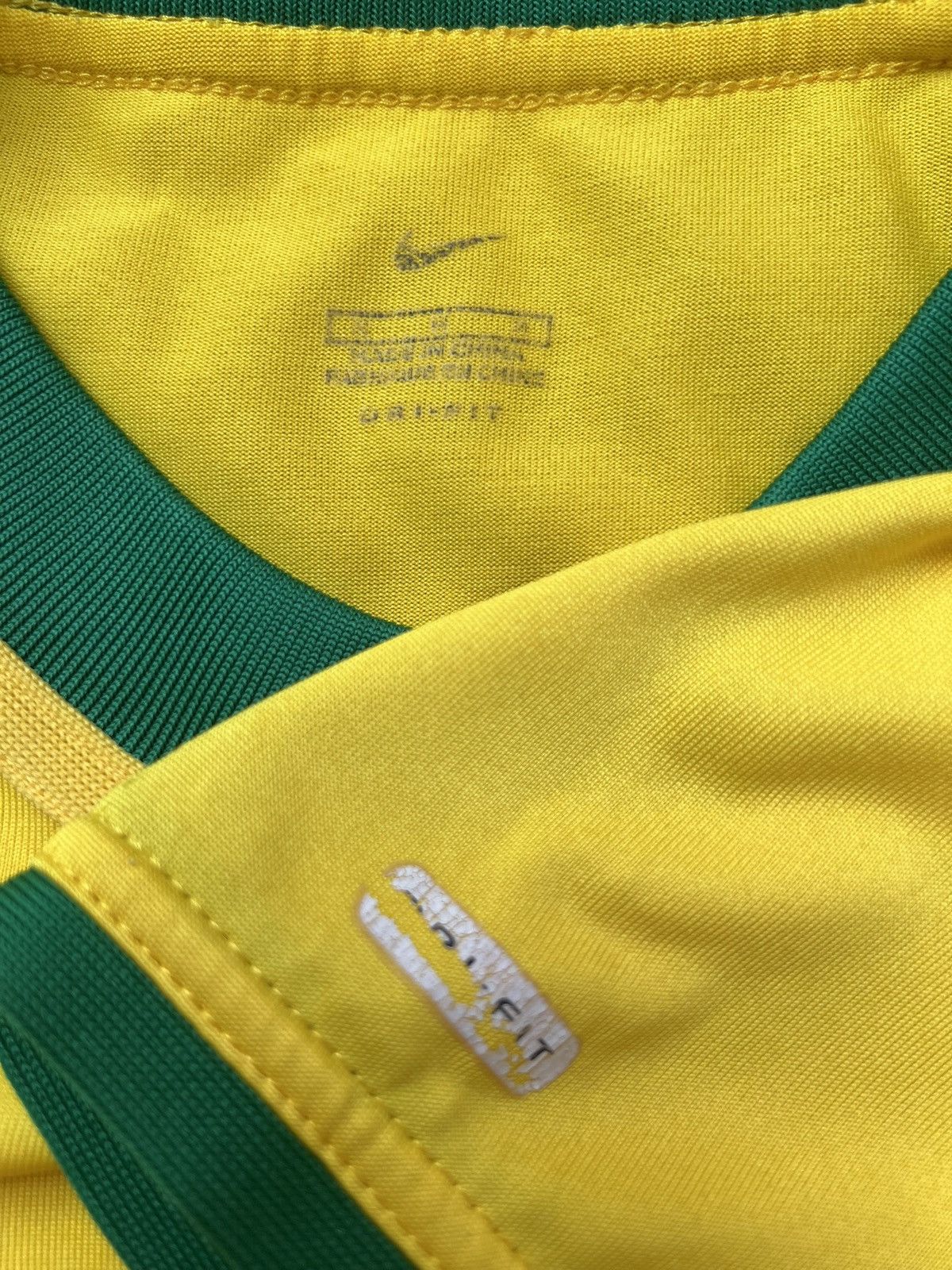 Nike Brazil Home Jersey 2000/01 Size US M / EU 48-50 / 2 - 7 Thumbnail