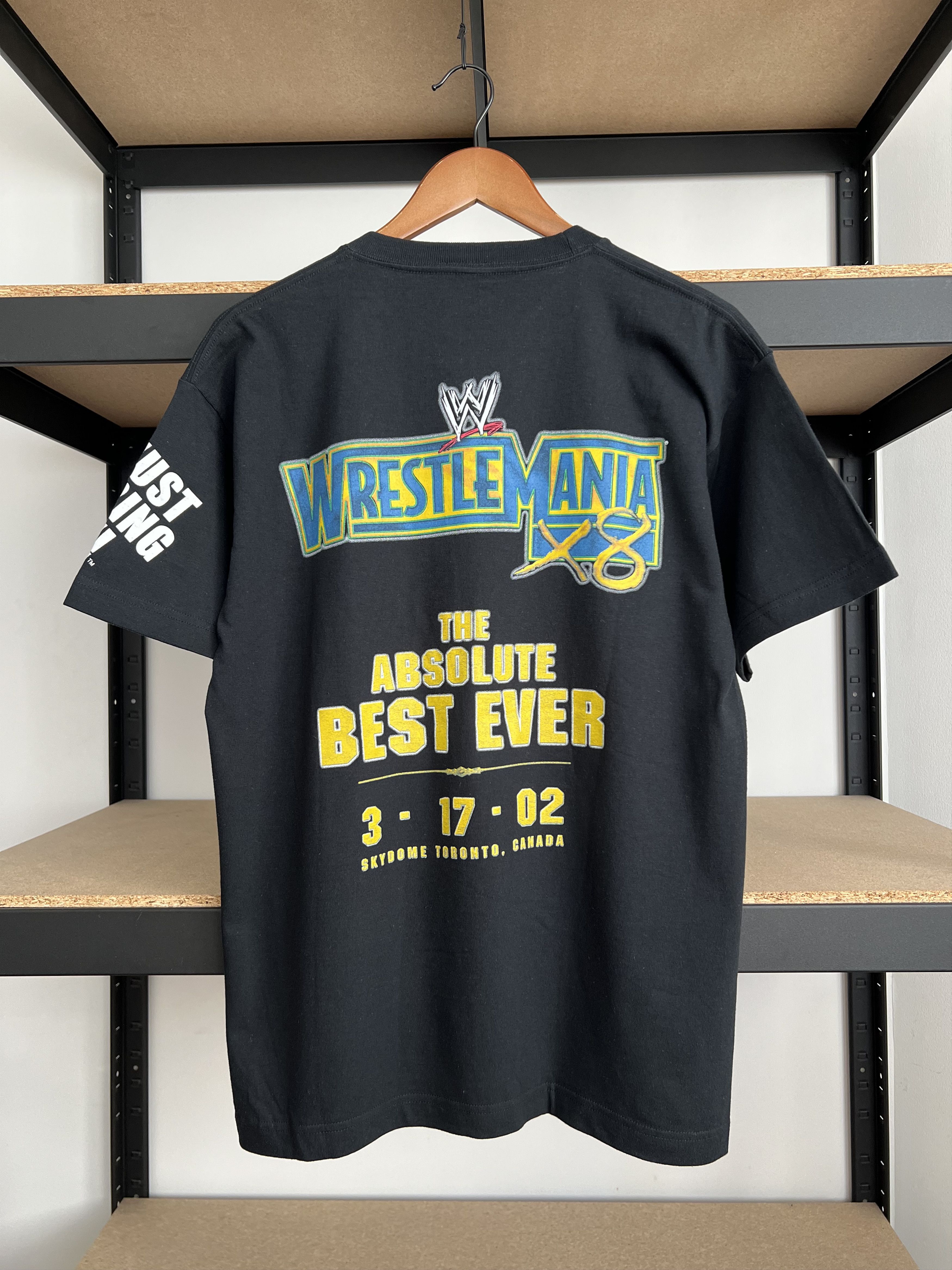 WWE Vintage 2002 Hulk Hogan vs The Rock Wrestlemania 18 X8 WWE Size US L / EU 52-54 / 3 - 2 Thumbnail