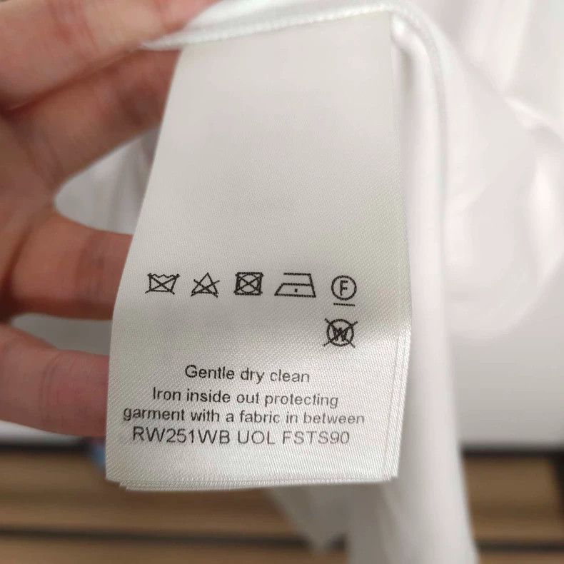 Louis Vuitton Louis Vuitton Neon logo white short sleeve Size US S / EU 44-46 / 1 - 4 Thumbnail