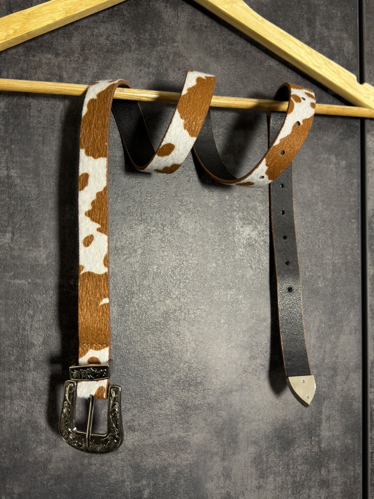 Vintage 🔥Sick Vintage Thin Cow Print Faux Fur Eco Leather Belt MM6 Size ONE SIZE - 2 Thumbnail