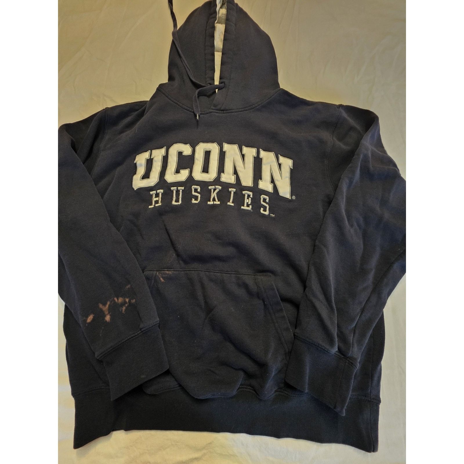 Heritage1981 Uconn Huskies Campus Heritage Men's Size Medium Navy Blue Size US M / EU 48-50 / 2 - 1 Thumbnail