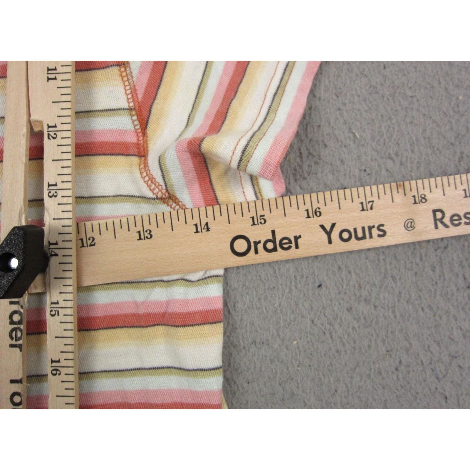 Billabong Billabong Shirt Womens Small Red Yellow Striped Basic Cropped T-Shirt Casual Summer Spring Mens? Womens Size S / US 4 / IT 40 - 5 Thumbnail