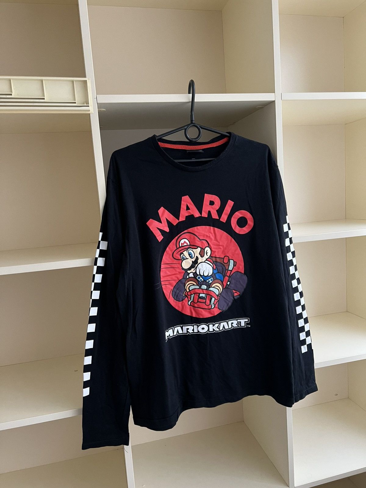 Nintendo Super Mario Nintendo Long Sleeve Tee Games Movie Size US L / EU 52-54 / 3 - 8 Thumbnail