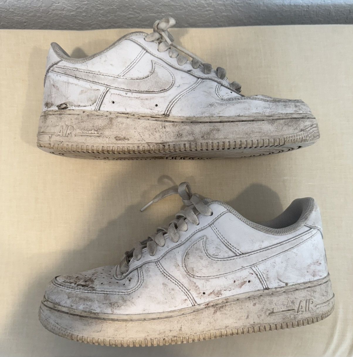 Nike Beat Air Force 1 Size US 9.5 / EU 42-43 - 1 Thumbnail