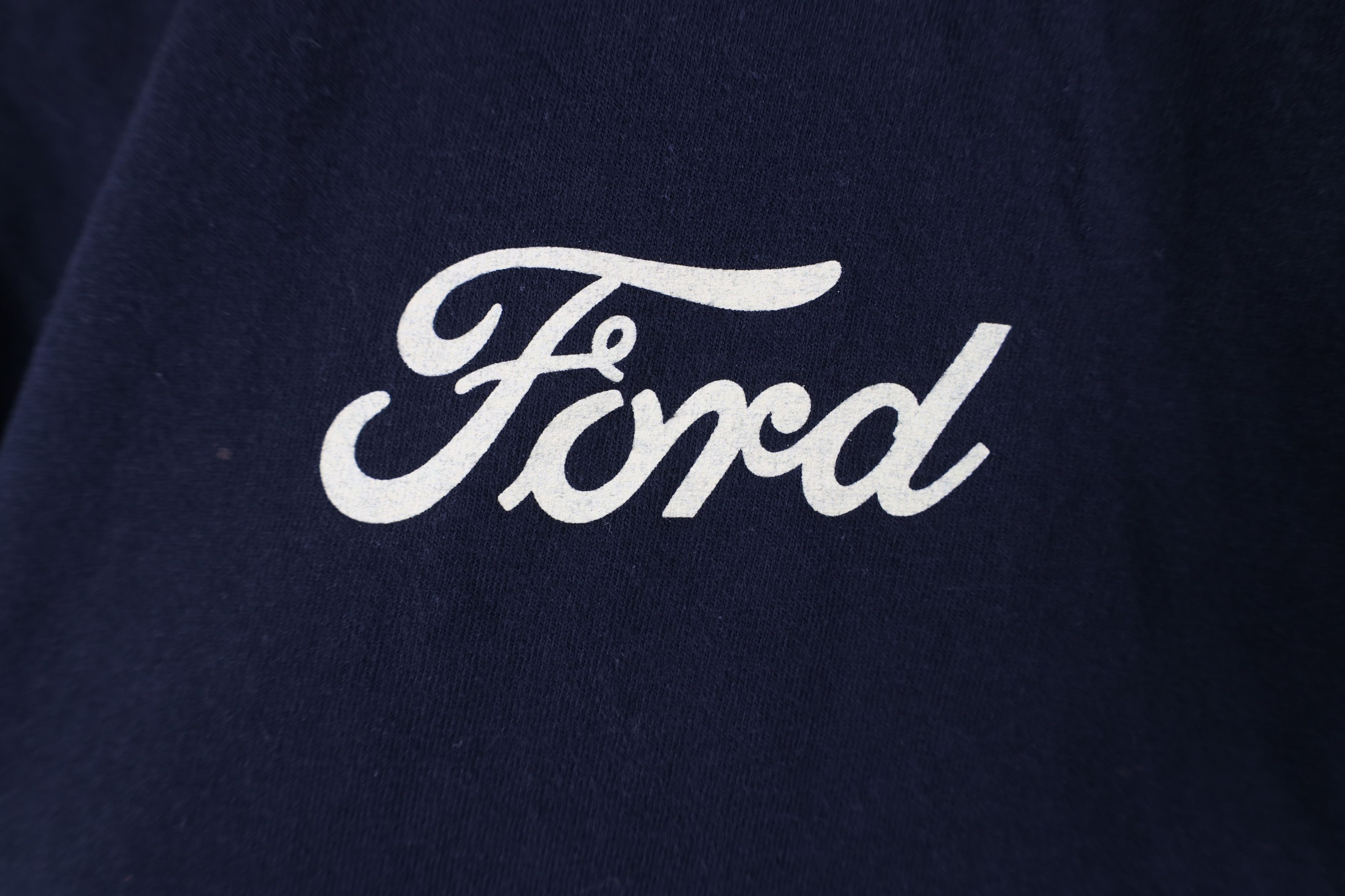 Vintage Vintage Ford Motor Co Spell Out Camouflage Truck T-Shirt Size US L / EU 52-54 / 3 - 4 Thumbnail