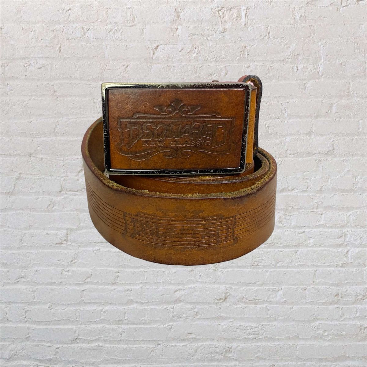 Dsquared2 × Vintage Dsquared new classic leather belt Size 34 - 1 Thumbnail