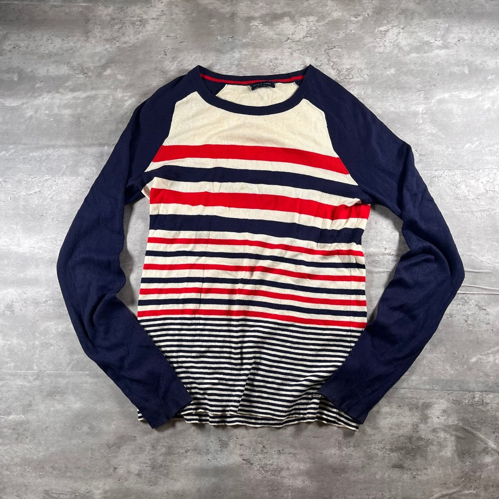 Tommy Hilfiger Tommy Hilfiger Sweater Size M / US 6-8 / IT 42-44 - 1 Thumbnail