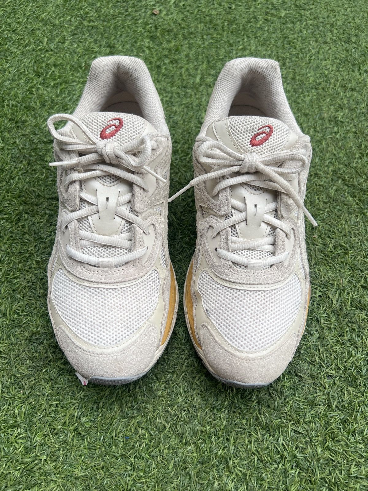Asics ASICS GEL-NYC Cream Oatmeal 1201a789 Size US 9 / EU 42 - 4 Thumbnail