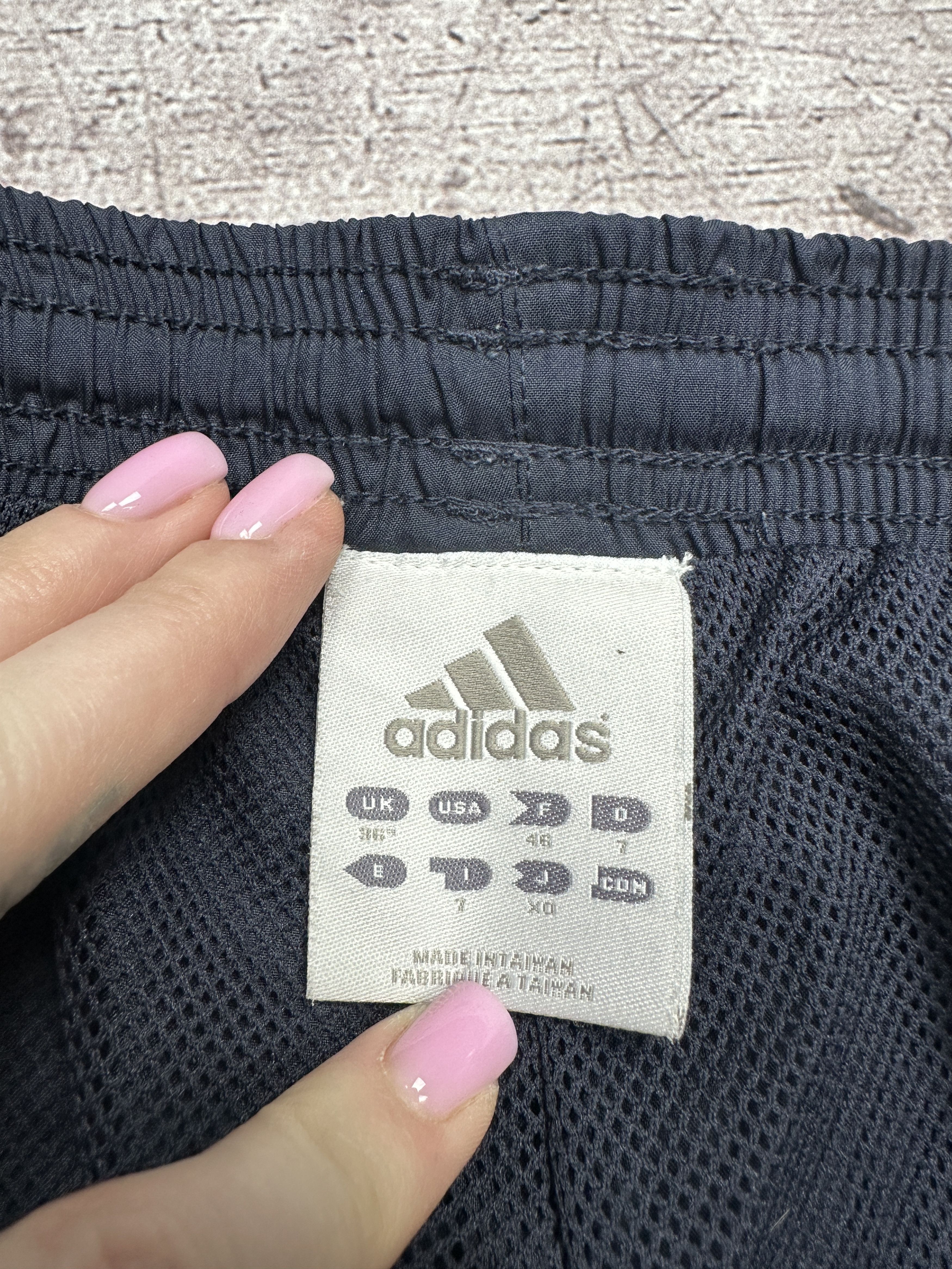 Adidas Adidas Vintage Mens Nylon Swimming Shorts Size US 36 / EU 52 - 5 Thumbnail