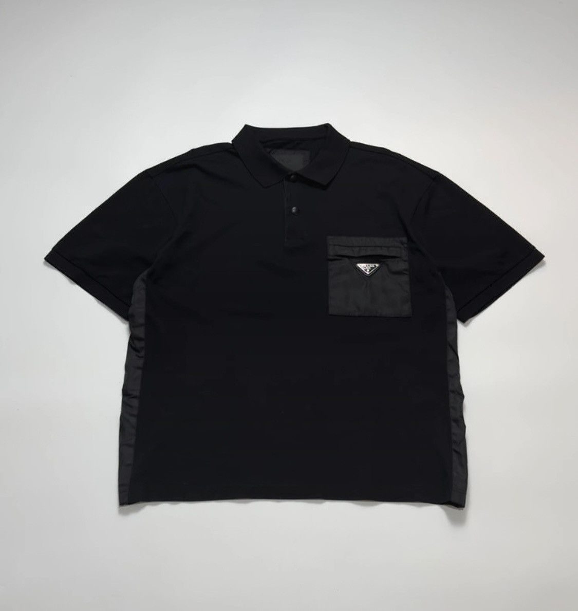 Prada Prada re-nylon pocket metal logo polo shirt Size US XL / EU 56 / 4 - 2 Thumbnail