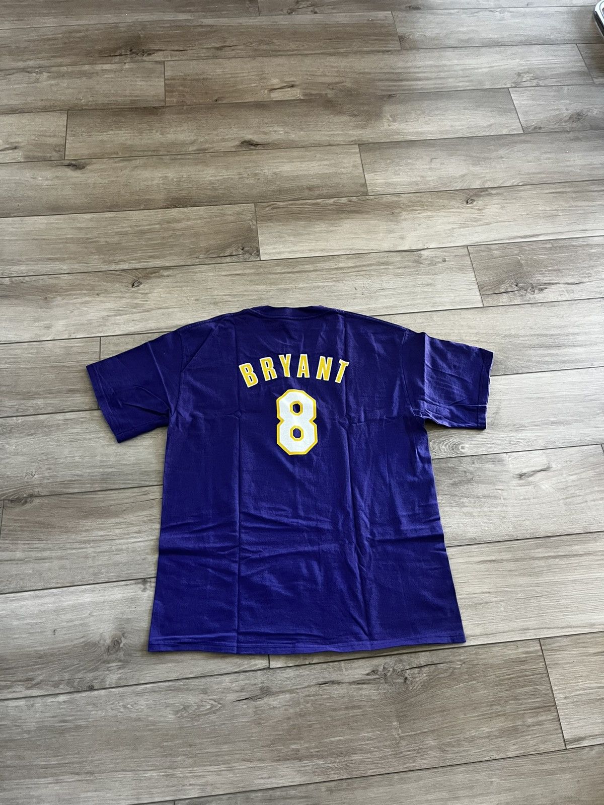 Vintage Vinatge y2k 90s los angeles lakers kobe 8 t shirt Size US L / EU 52-54 / 3 - 2 Thumbnail