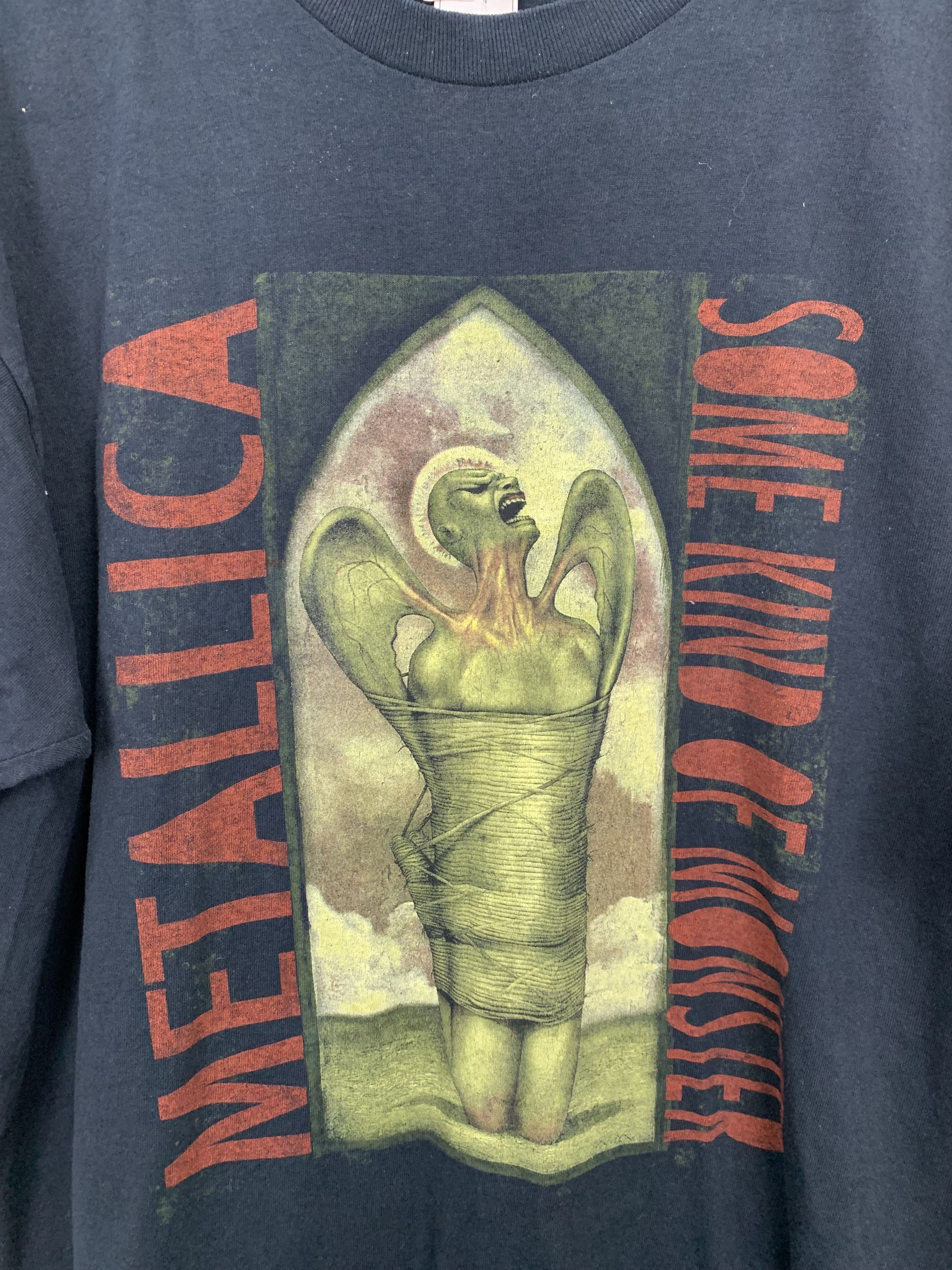 Band Tees Vintage 2000s Metallica Band T Shirt TA0186 Size US XL / EU 56 / 4 - 5 Thumbnail