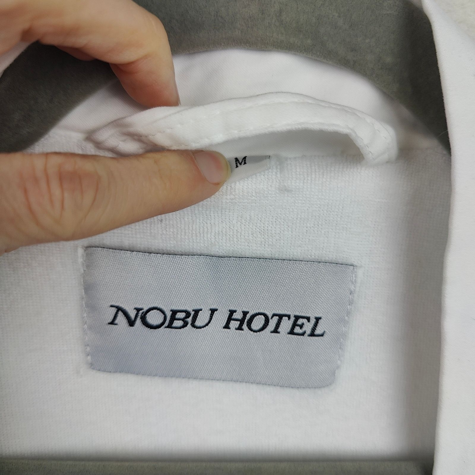Other Nobu Hotel Barcelona Robe Size Medium White Terry Size US M / EU 48-50 / 2 - 4 Thumbnail