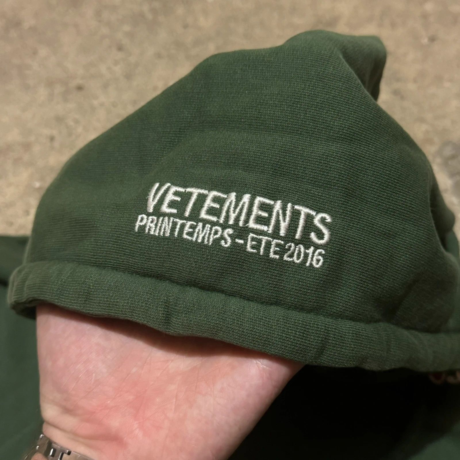 Vetements S/S 16 Vetements reversible “Polizei” cropped hoodie Size US M / EU 48-50 / 2 - 14 Thumbnail