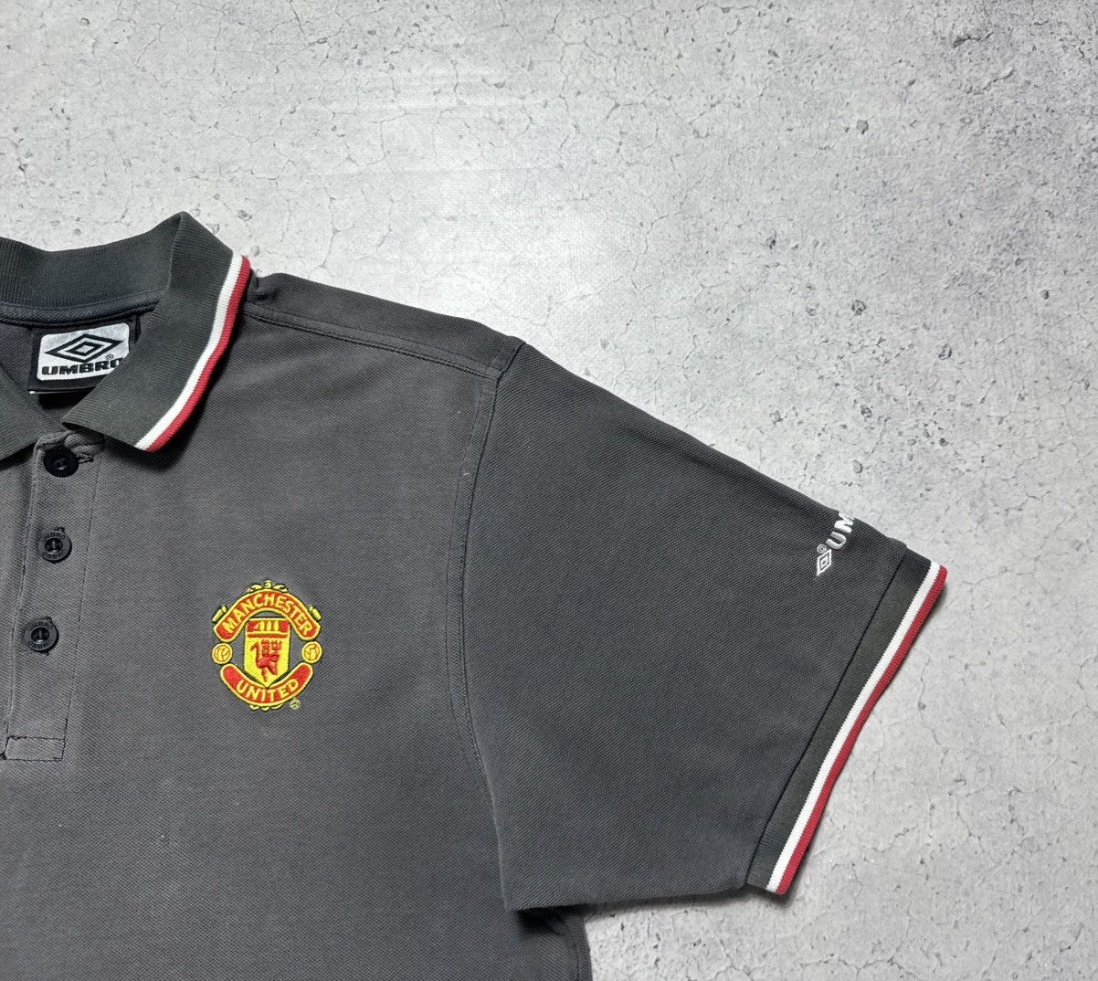 Umbro Umbro FC Manchester United Vintage Soccer Polo Shirt Size US S / EU 44-46 / 1 - 2 Thumbnail