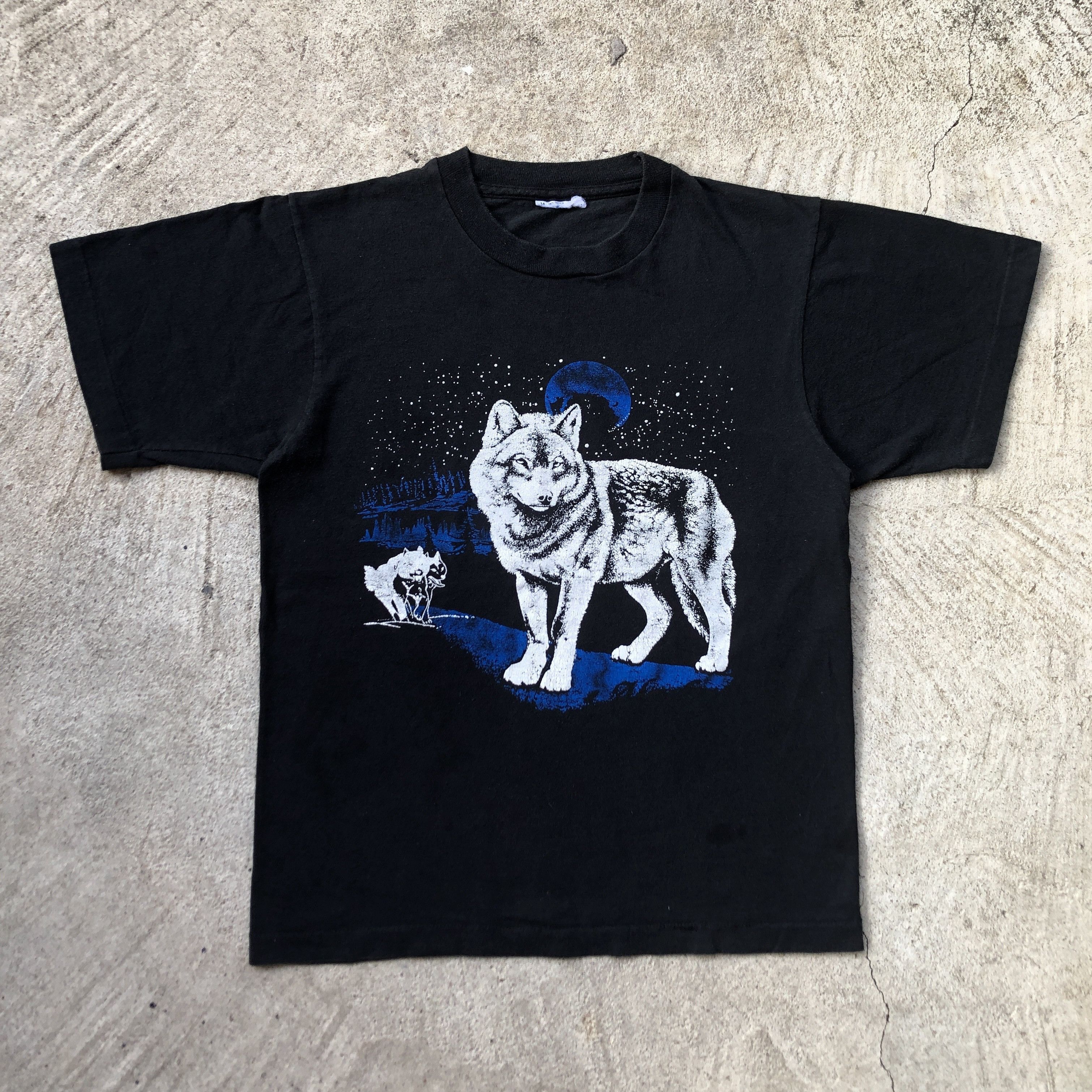 Vintage Vintage 90s WOLF T-shirt Size US M / EU 48-50 / 2 - 1 Thumbnail