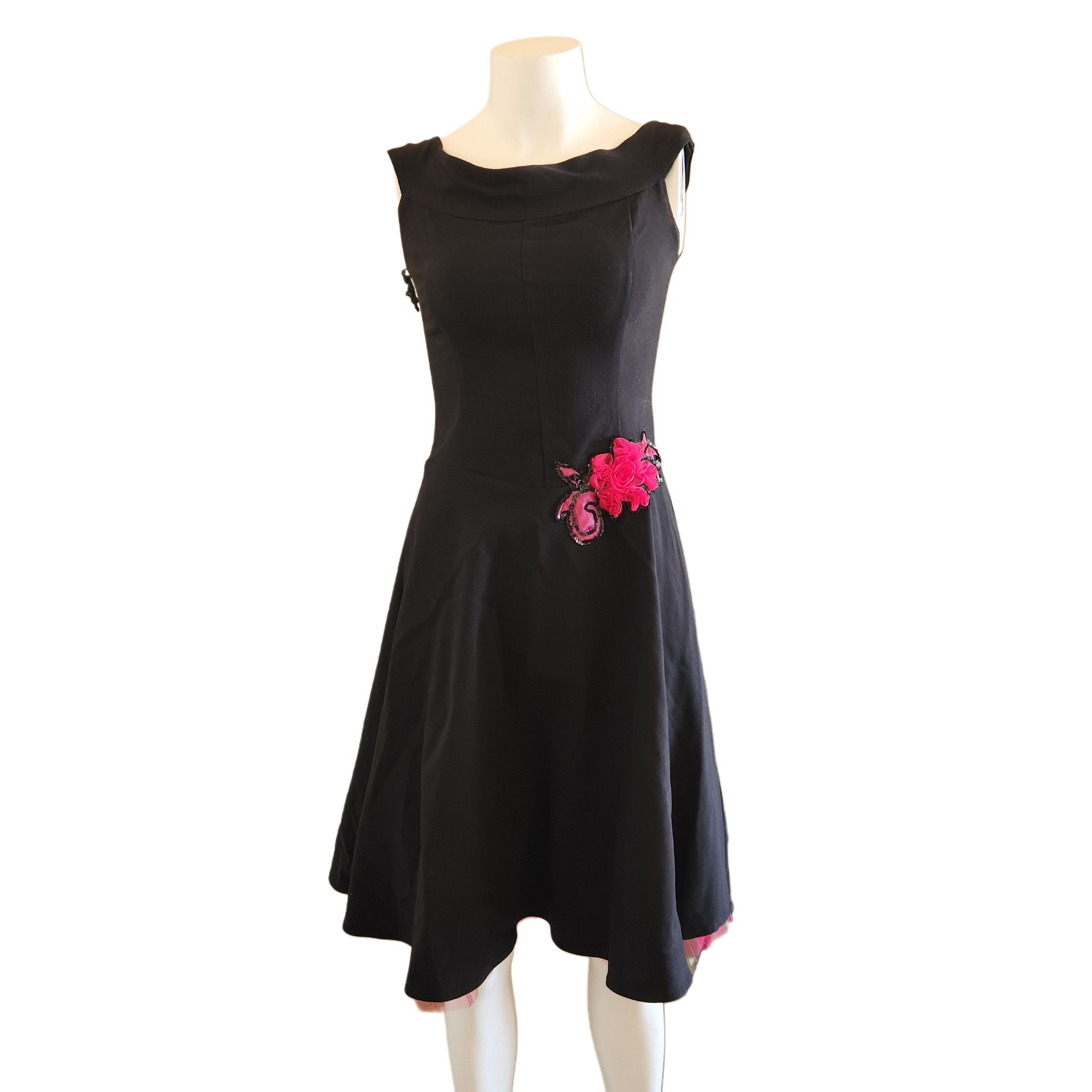 Other Ruby women's size 7 retro black fit & flare pink floral 3D Size S / US 4 / IT 40 - 1 Preview