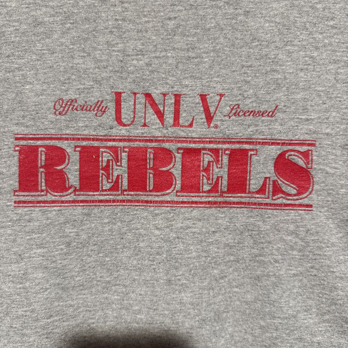 Other VTG 90’s UNLV Running Rebels NCAA Basketball T Shirt Sz XL Size US XL / EU 56 / 4 - 2 Thumbnail