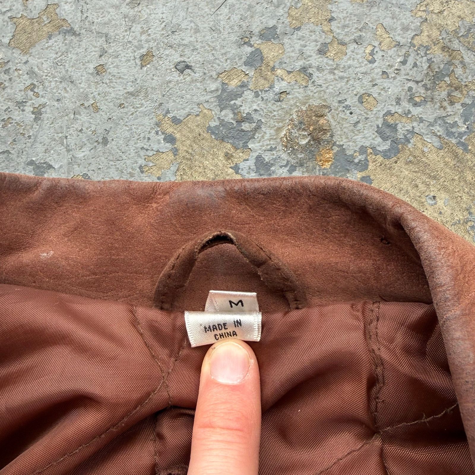 Vintage Vintage Brown Leather Bomber Jacket Sz M Size US M / EU 48-50 / 2 - 3 Thumbnail