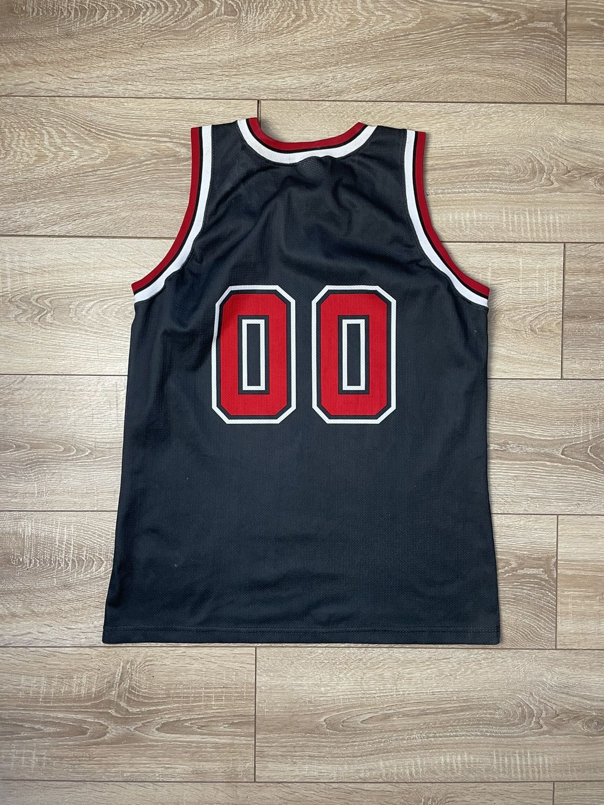 Champion 🔥Rare Exclusive Champion Chicago Bulls Jersey 00 M NBA Size US M / EU 48-50 / 2 - 6 Thumbnail