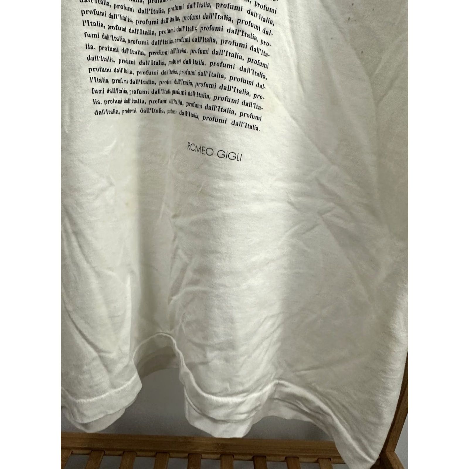 Fruit Of The Loom VTG 90s Romeo Gigli Italian High Run Way Luxury Fashion Perfume Italy T-Shirt XL White Mens Short Sleeve Art Quiet Luxury Single Stitch Rare Runway Size US XL / EU 56 / 4 - 7 Thumbnail