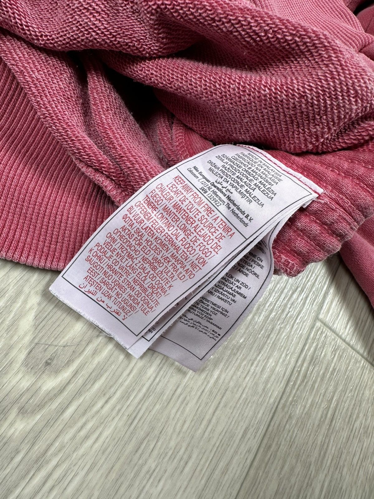 Nike × Vintage Vintage Nike Full Zip Up Pink Hoodie Size Women’s L Size L / US 10 / IT 46 - 13 Thumbnail