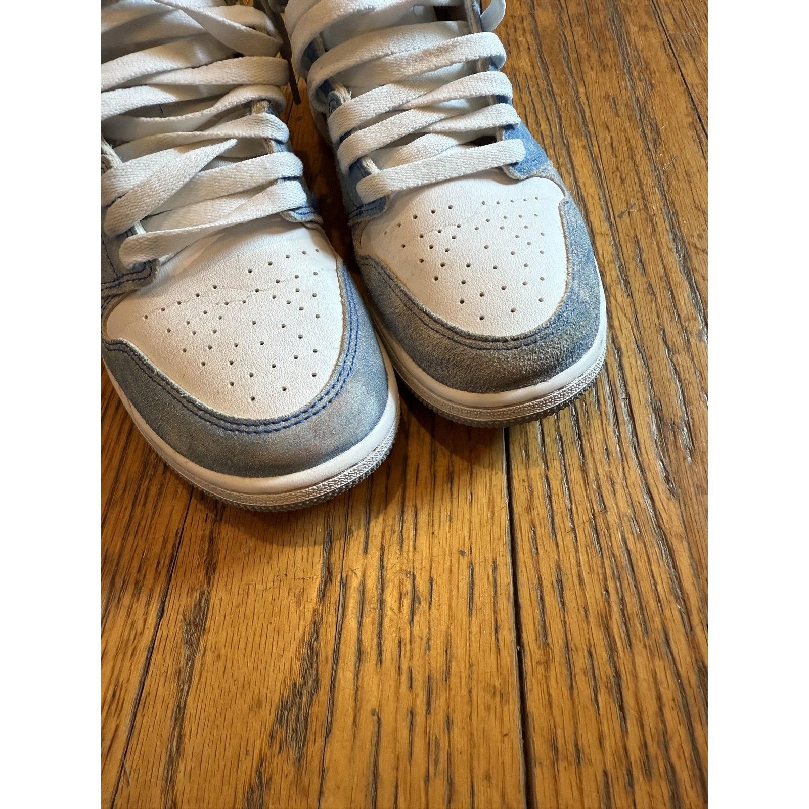 Nike Nike Air Jordan 1 Shoes Youth Size 7Y Hyper Royal Retro High Size US 8.5 / IT 38.5 - 4 Thumbnail