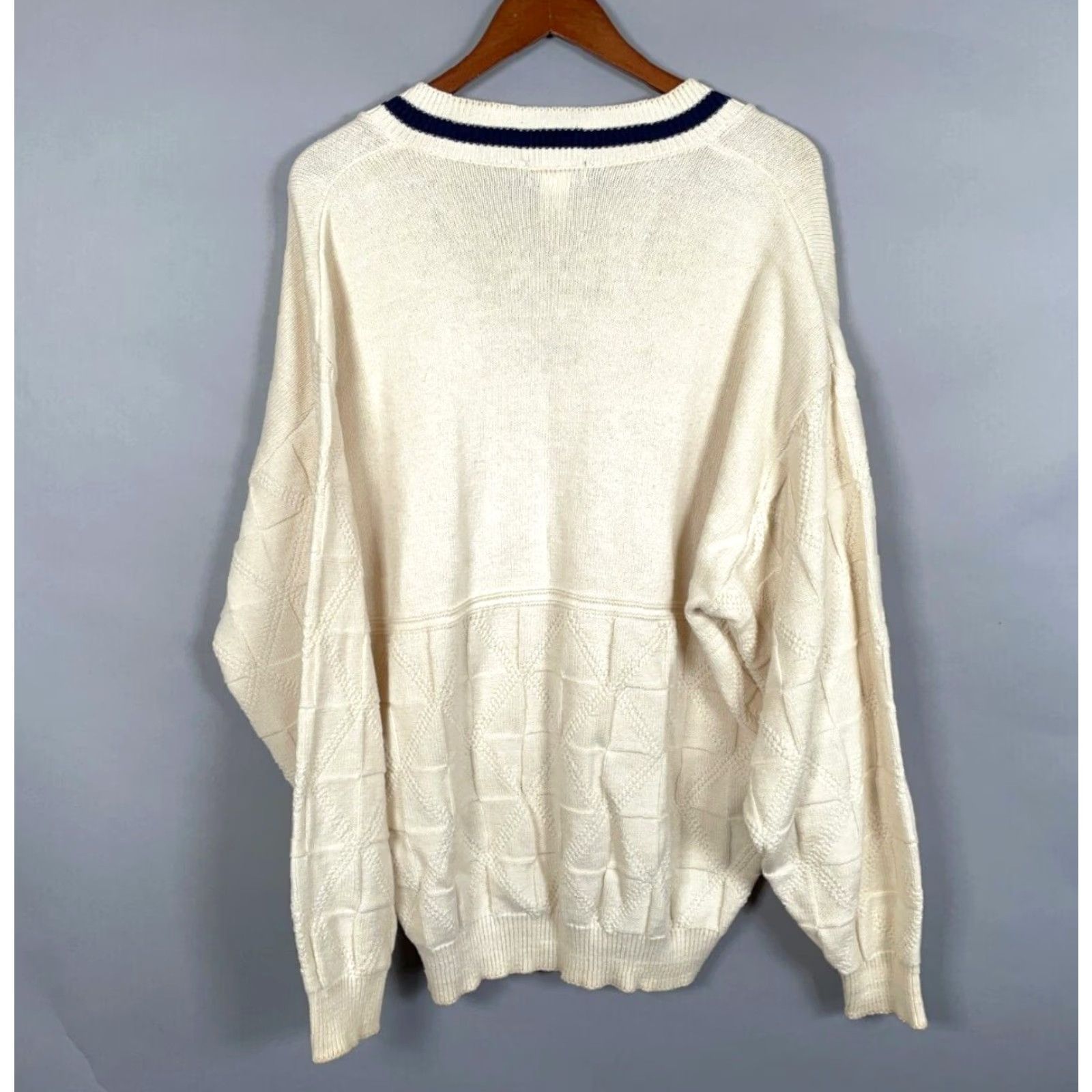 Vintage VINTAGE Vantage Cotton Sweater Men's XL V-Neck Knit Pullover Casual Autumn Winter Ivory Embroidered 90s Size US XL / EU 56 / 4 - 3 Thumbnail