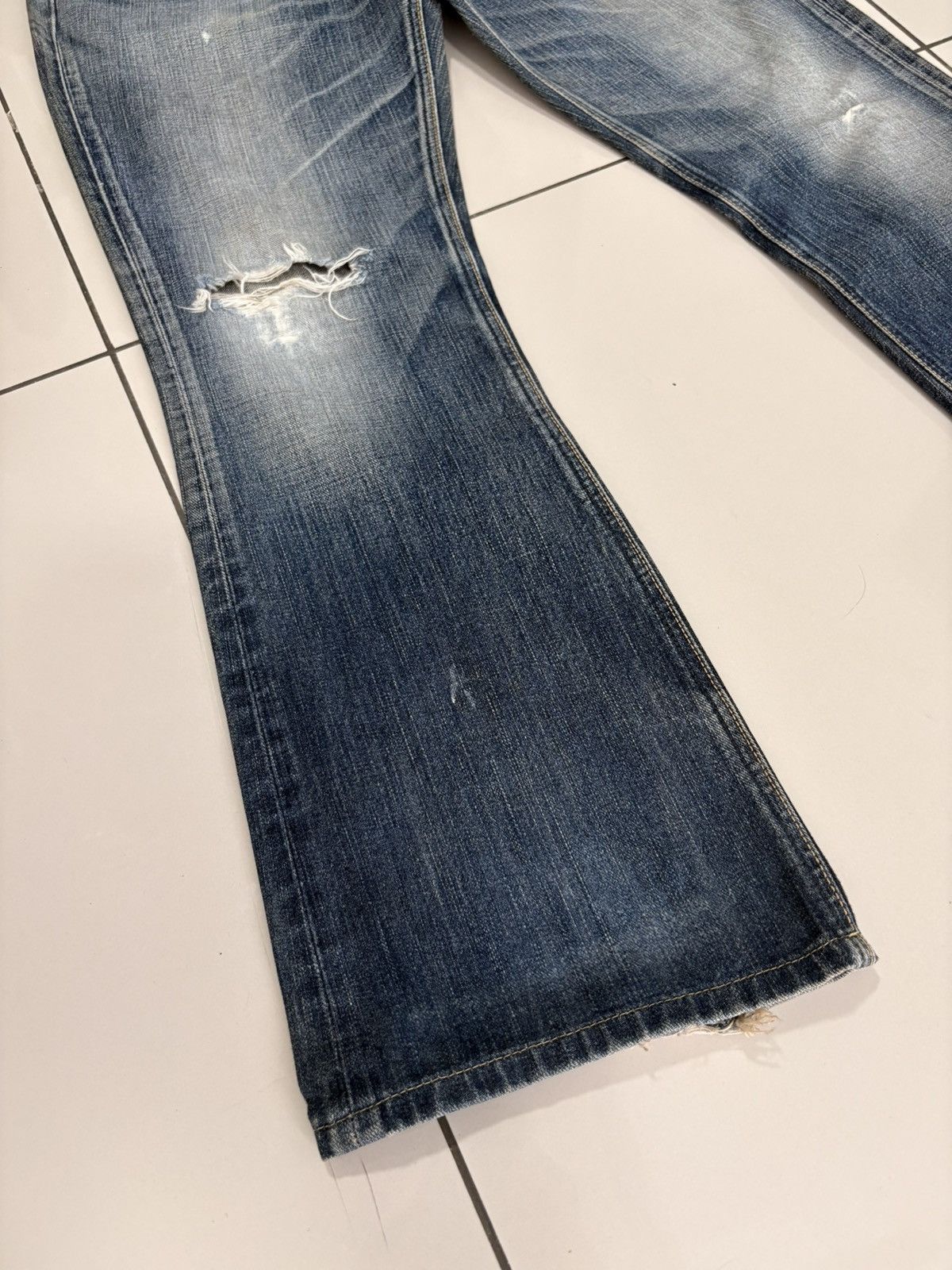 Vintage Vtg Lee Riders Flare Bootcut Distressed Jeans Size US 30 / EU 46 - 4 Thumbnail