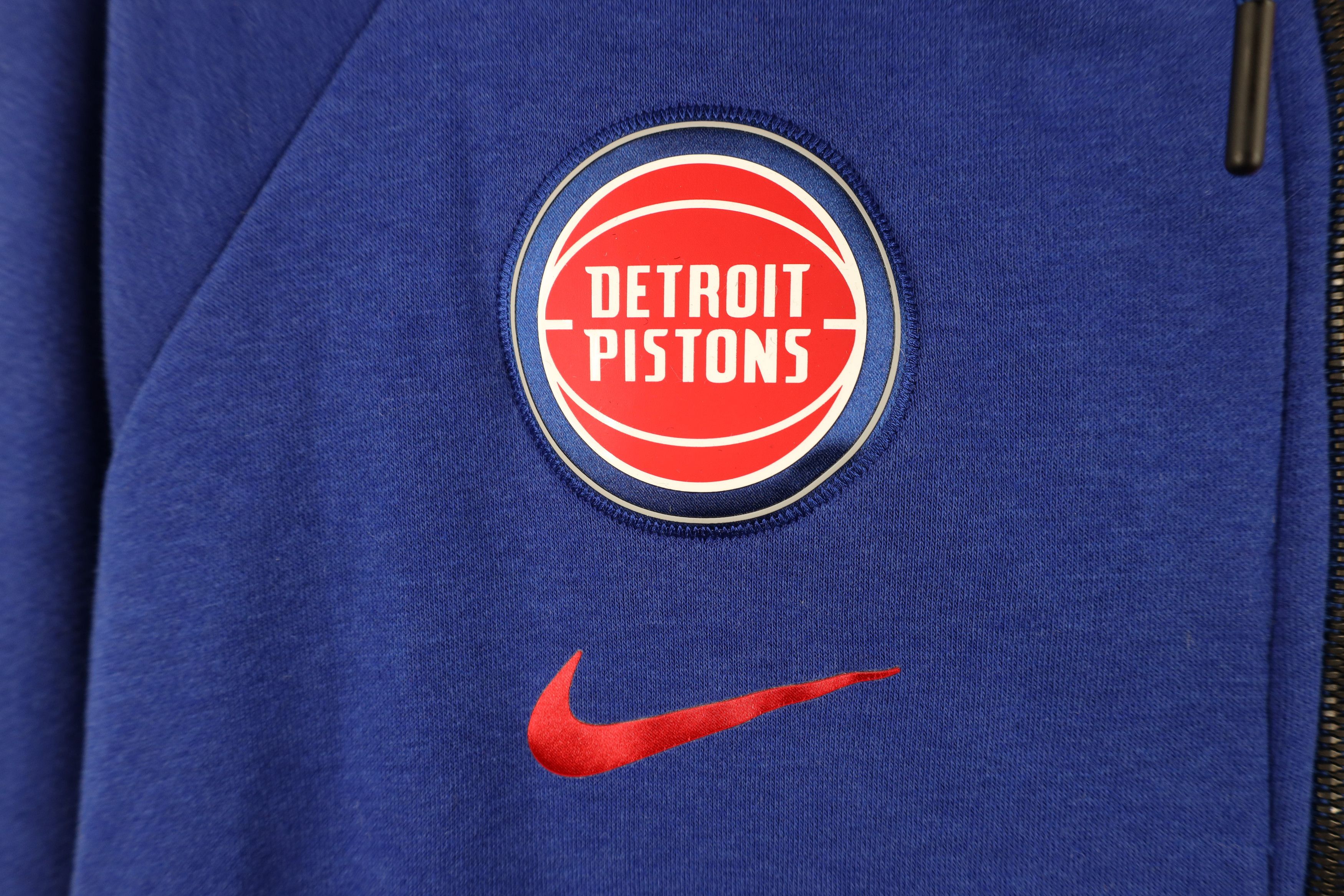 Nike Nike Pistons Basketball French Terry Modern Cape Hoodie Size M / US 6-8 / IT 42-44 - 4 Thumbnail